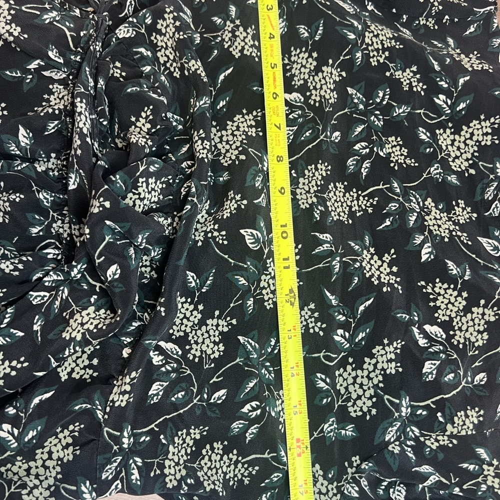 Madewell Silk Ruffle-Hem Wrap Top in Antique Flora Medium - Picture 9 of 10